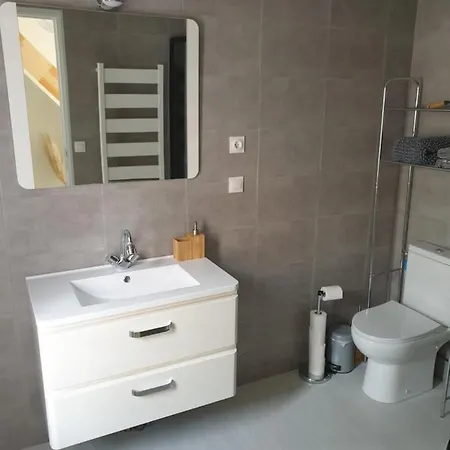 Apartment Maison Complete, Jusqu A 6 Personnes